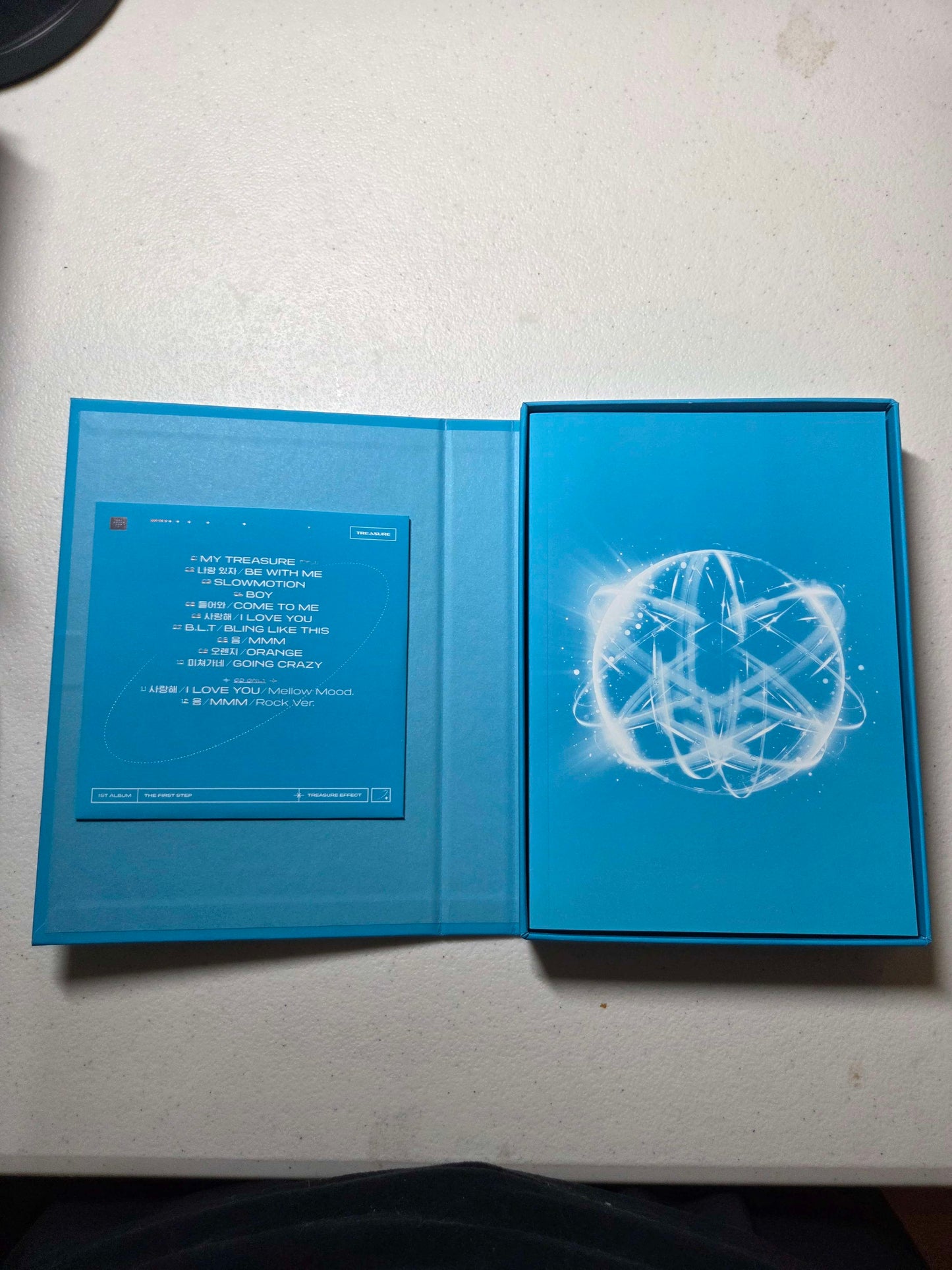 Treasure - The First Step : Treasure Effect (Blue Cover)