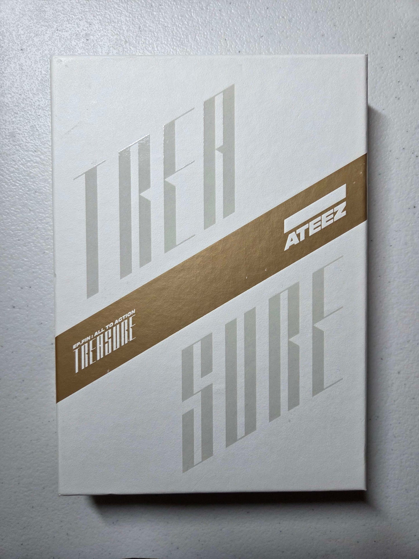 CD-ATEEZ-TREASURE-EP-ALL TO ACTION--"Z" VERSION-2019 WHITE BOX SET