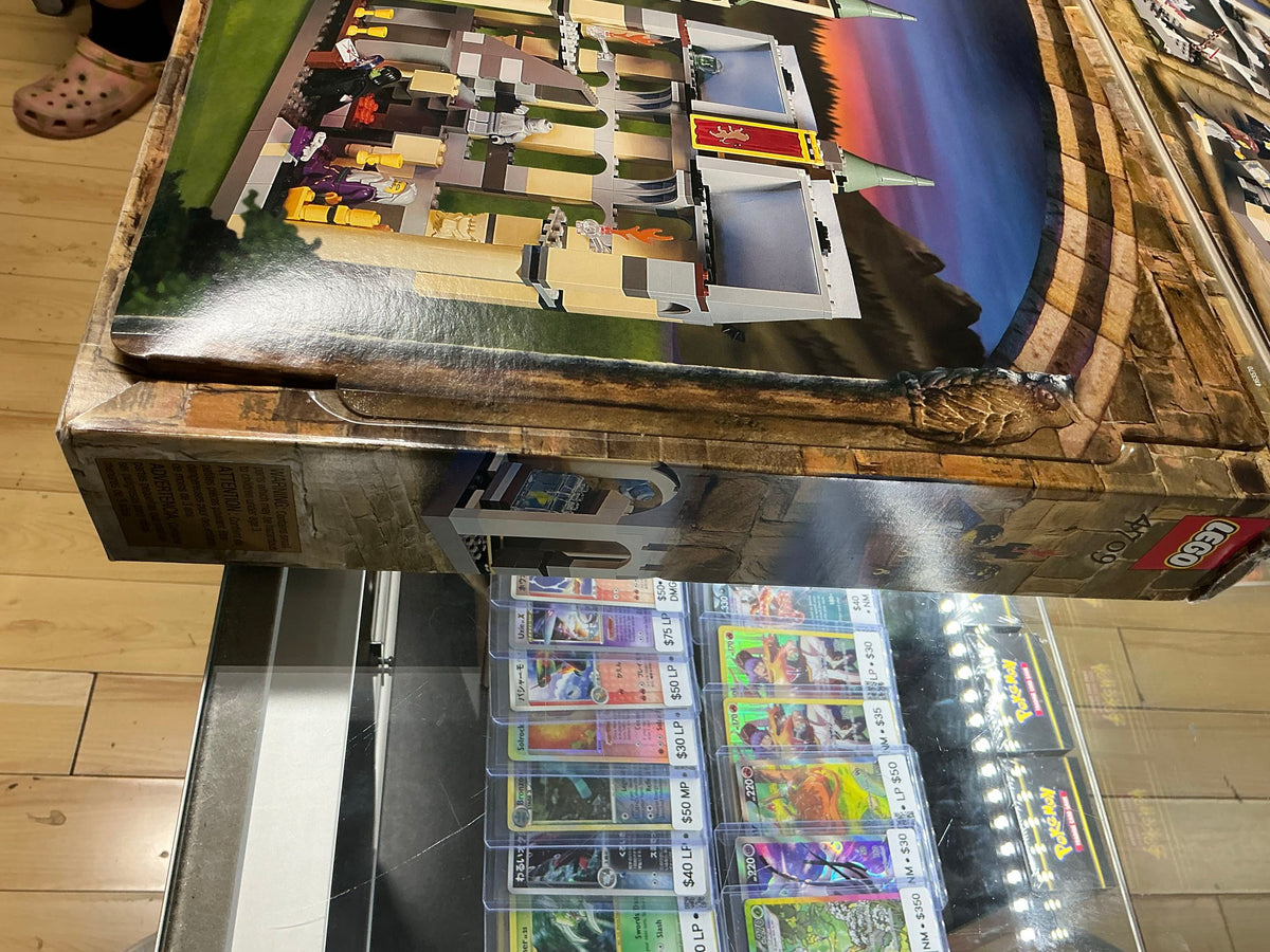 LEGO Harry Potter: Hogwarts Castle (4709) Sealed (see photos)