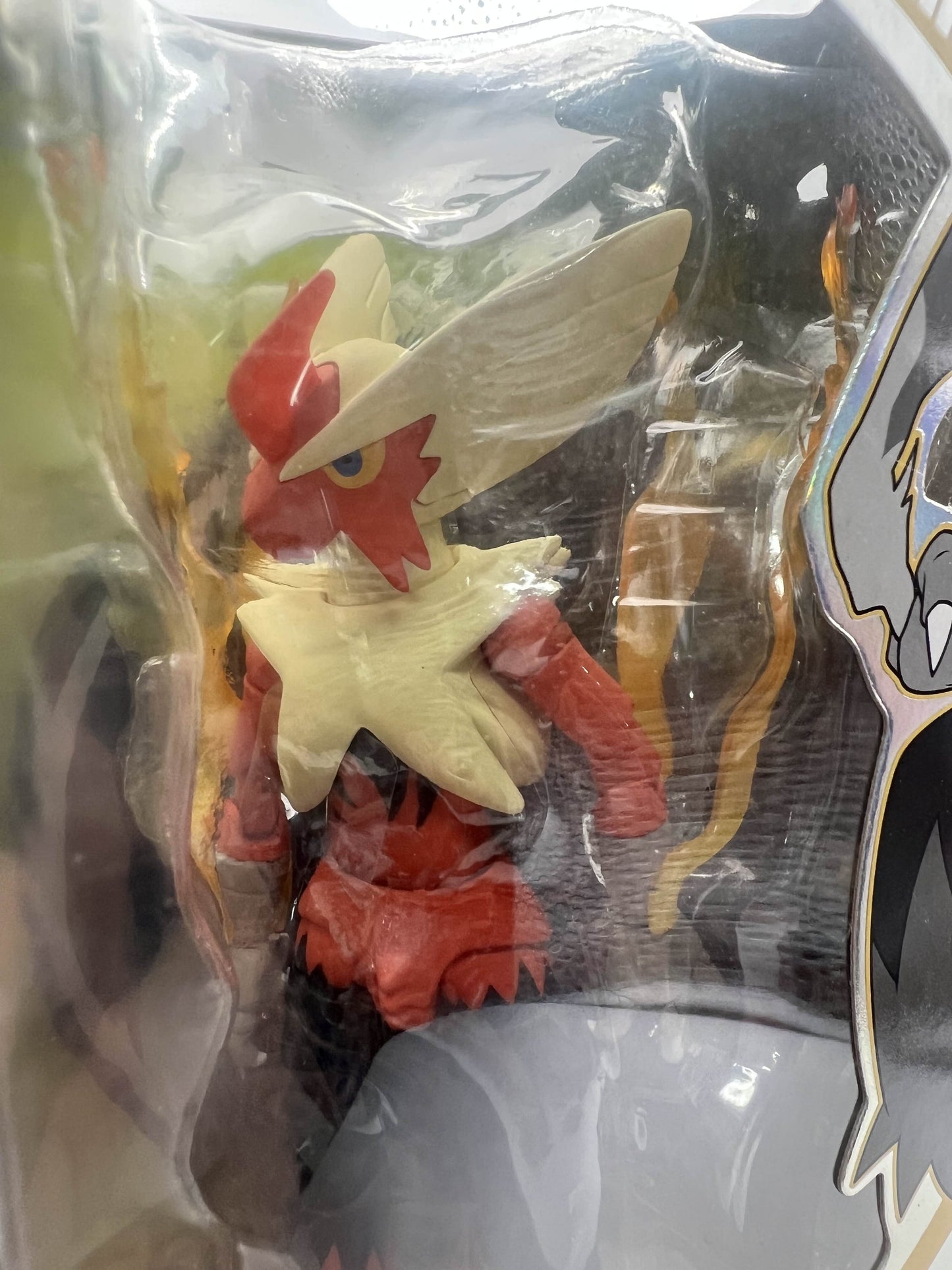 S.H. Figuarts D-Arts Mega Blaziken Action Figure Pokemon Bandai Japan import