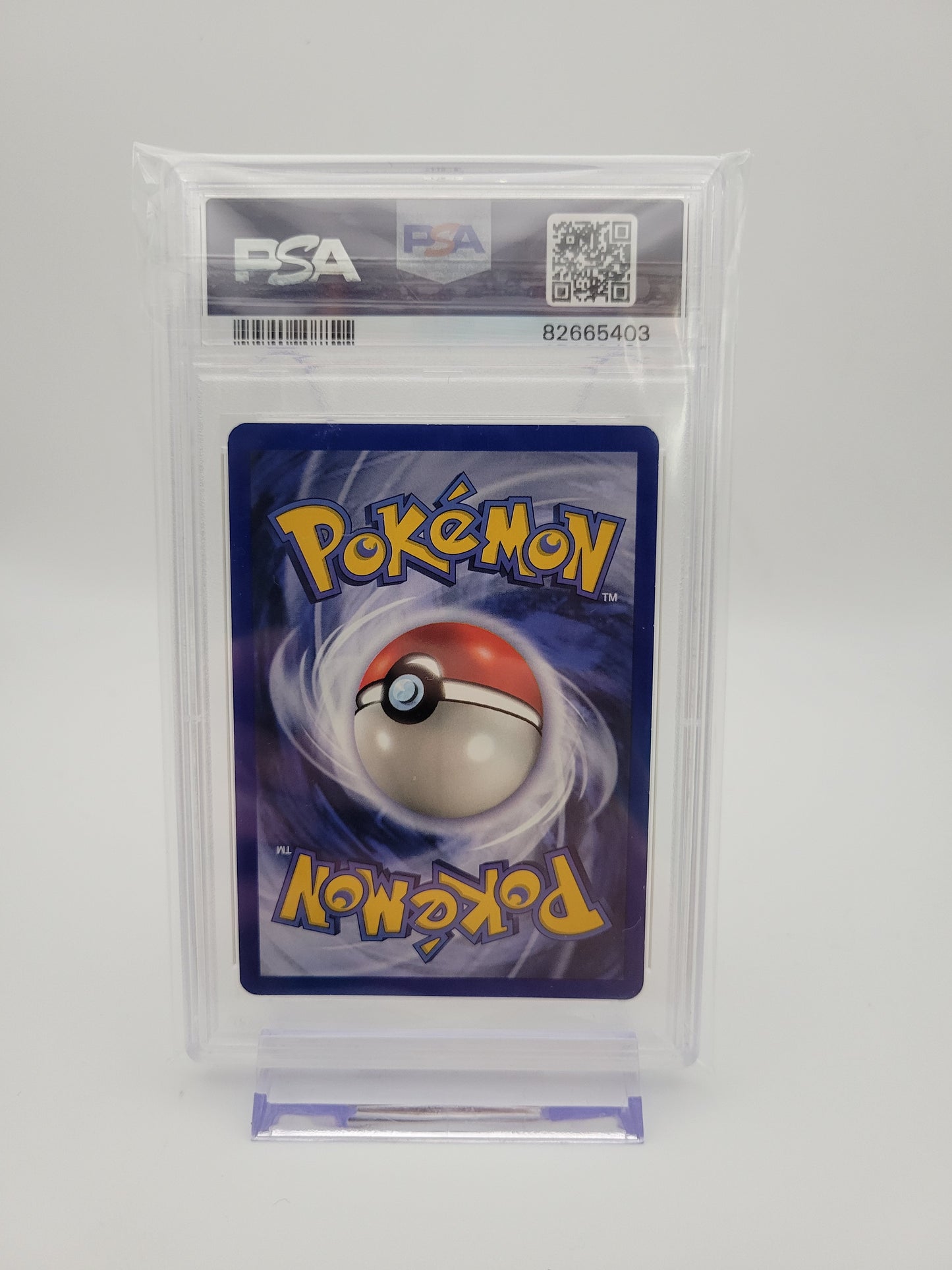 1999 Pokémon Magneton Holo PSA 8