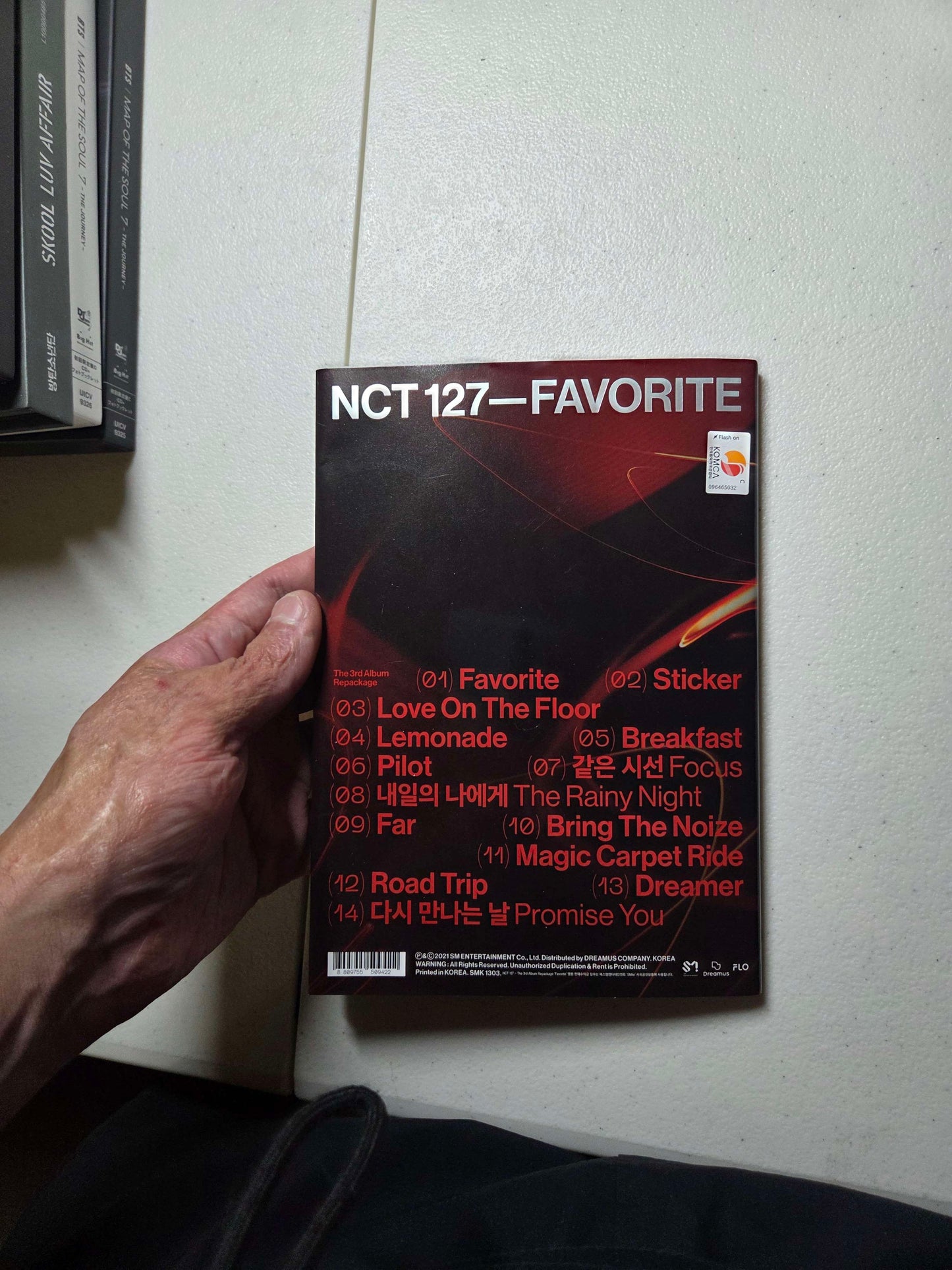 The 3rd Album Repackage 'favorite' [Catharsis Ver.] by NCT 127