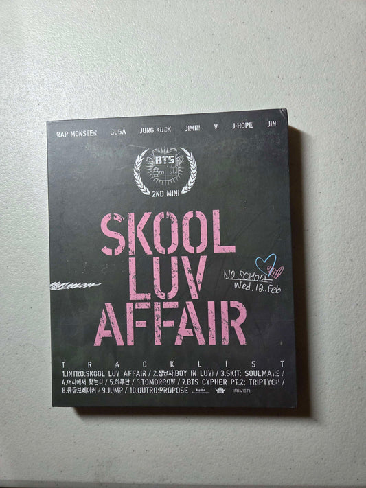 K-POP BTS 2nd Mini Album SKOOL LUV AFFAIR CD+115p P.Book+Photocard+Sticker+Gift