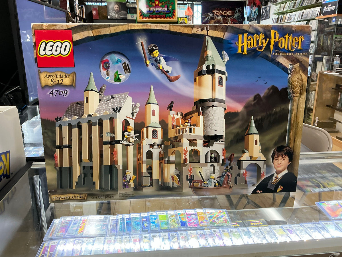 LEGO Harry Potter: Hogwarts Castle (4709) Sealed (see photos)