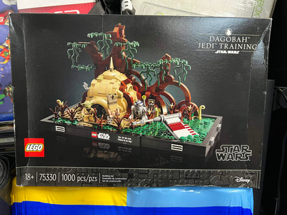 Lego Star Wars 75330 Dagobah Jedi Training Diorama BRAND NEW SEALED