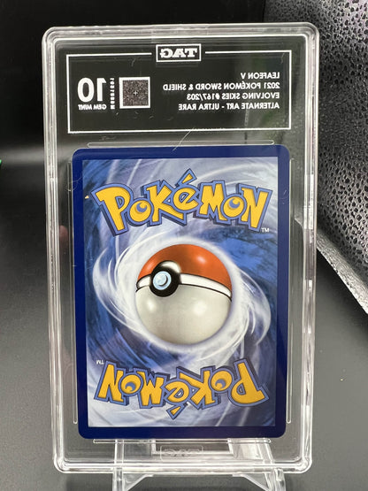 Pokemon 2021 Leafeon V - Evolving Skies - Alternate Art Ultra Rare - TAG 10